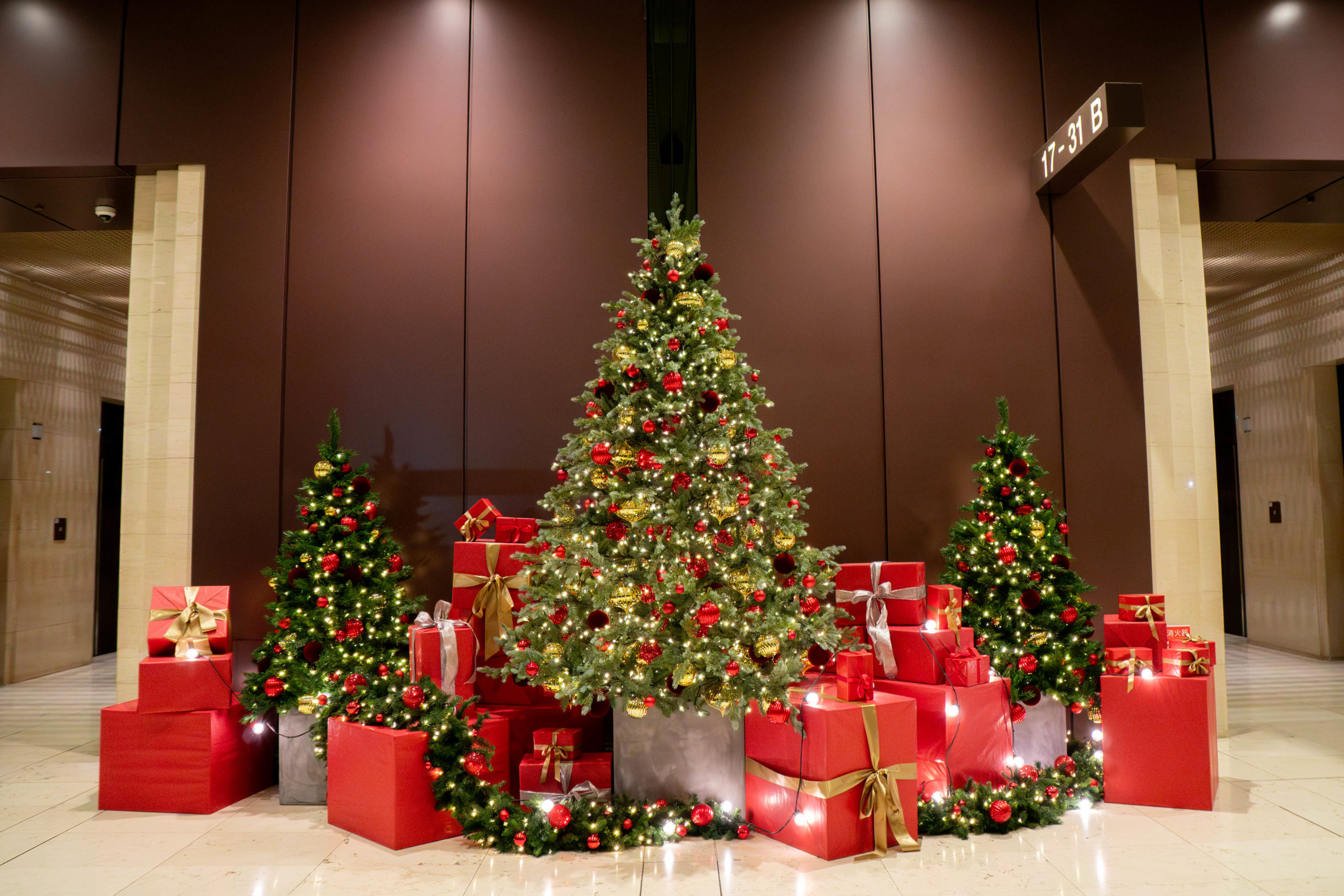 新宿センタービル　クリスマス装飾2023